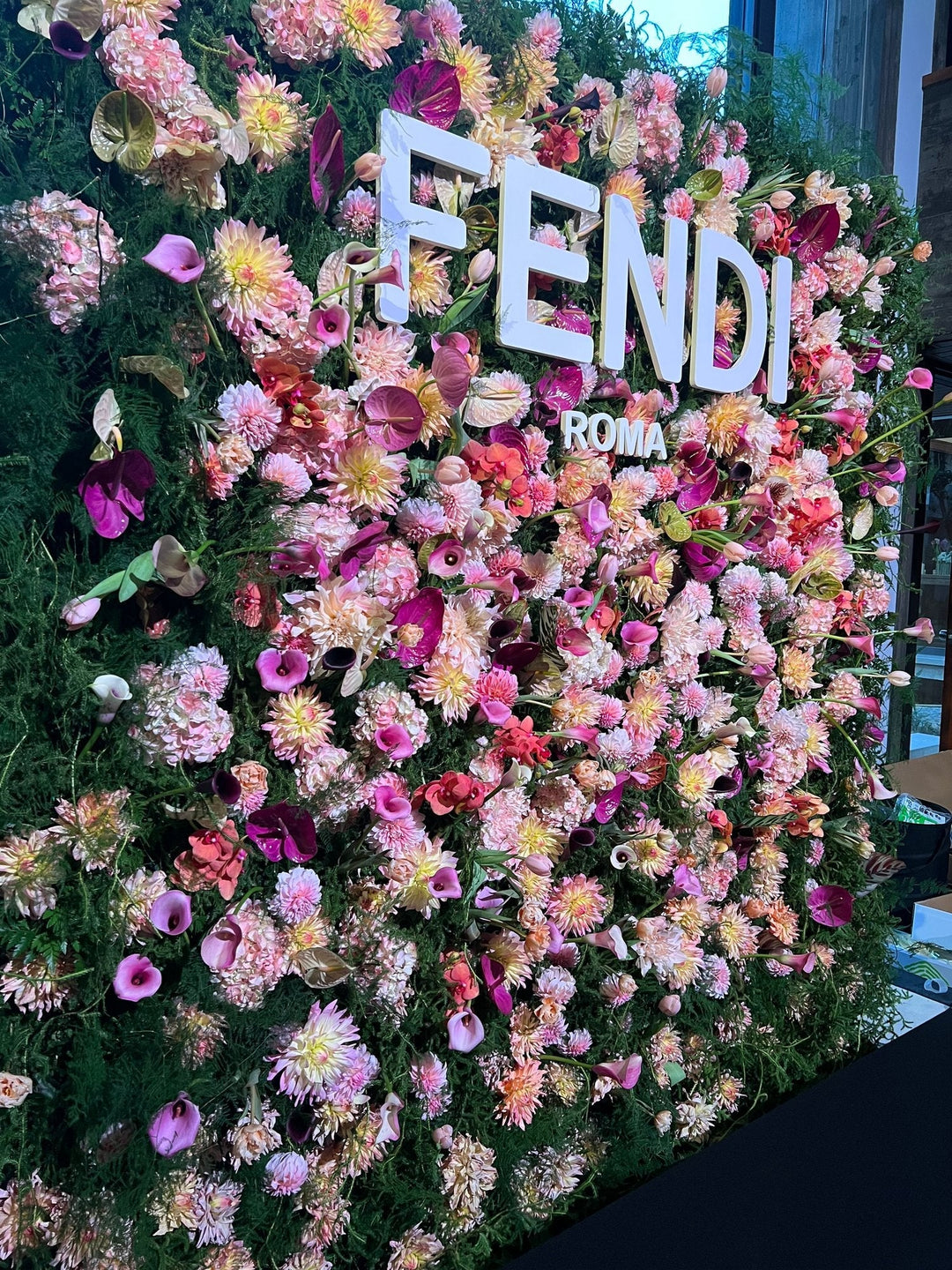 FENDI — イタリア大使館